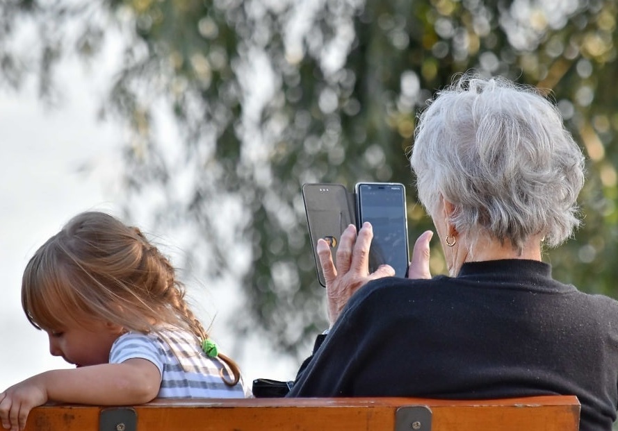 »Pospravite telefon, ko ste s svojim otrokom«