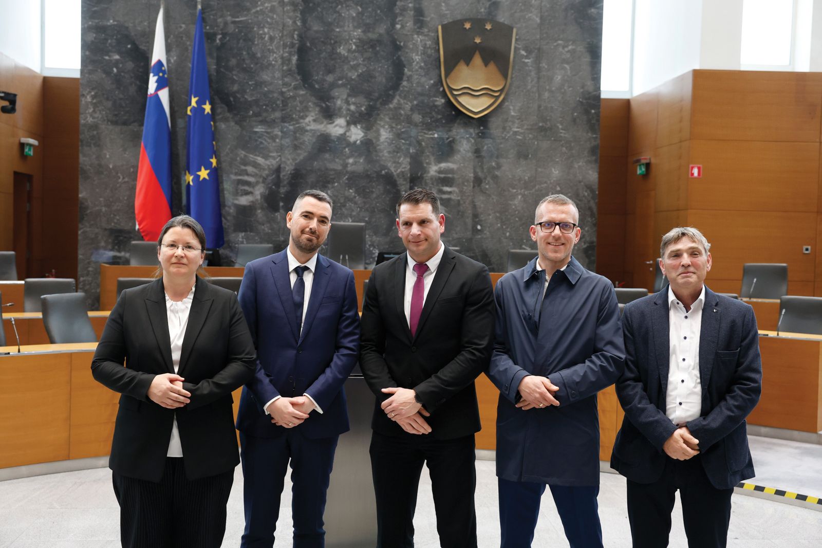 Poslanec ali gradbinec?
