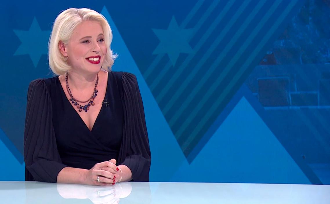 Urška Klakočar Zupančič v oddaji Politično