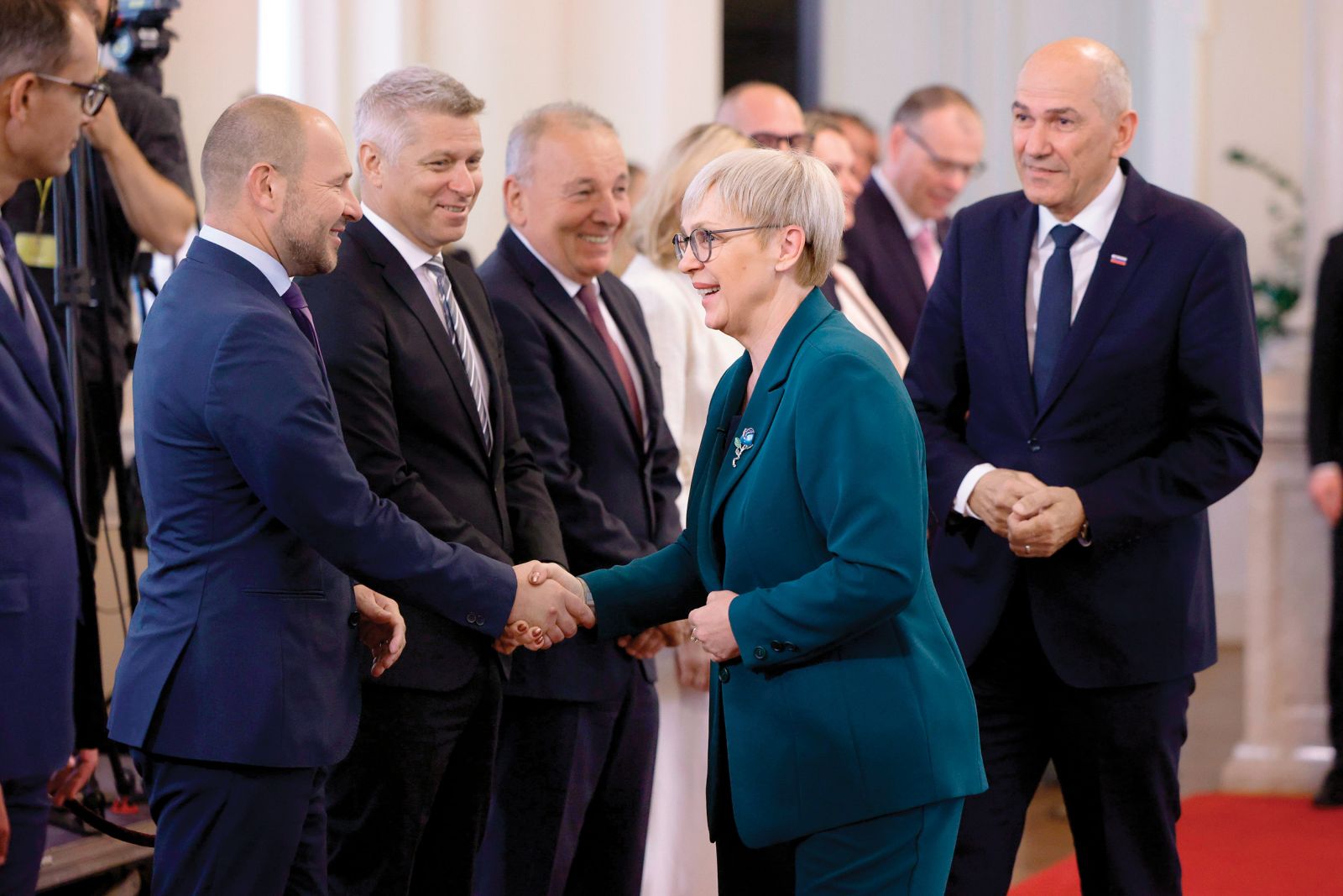 Predsednica na srečanju z novo vlado | Luka Dakskobler