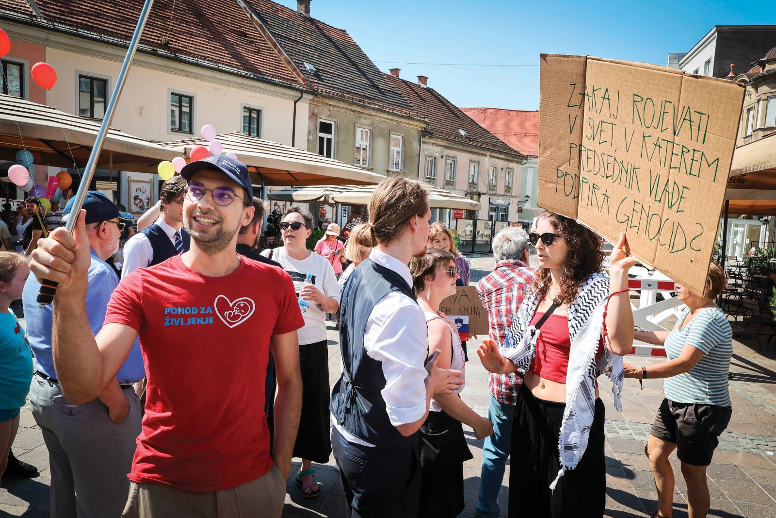 Protestnica na Pohodu za življenje v Mariboru | Marko Pigac