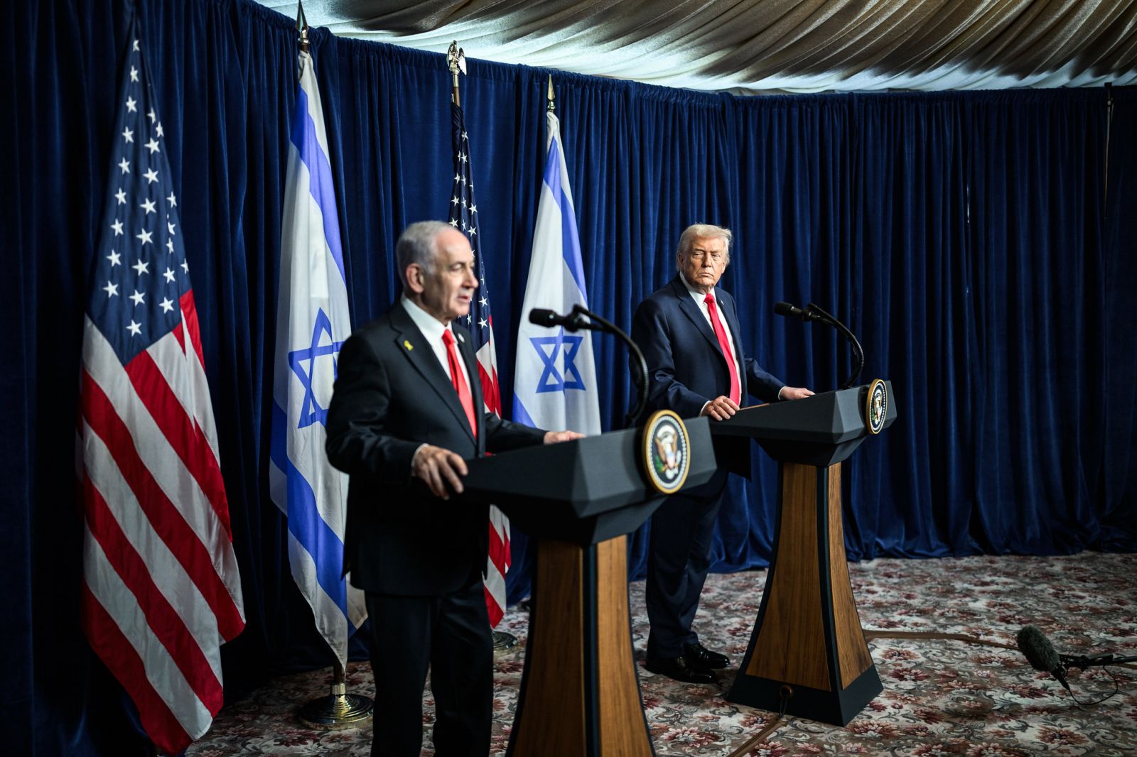 Donald Trump / »Netanjahu ve, kdo je šef«