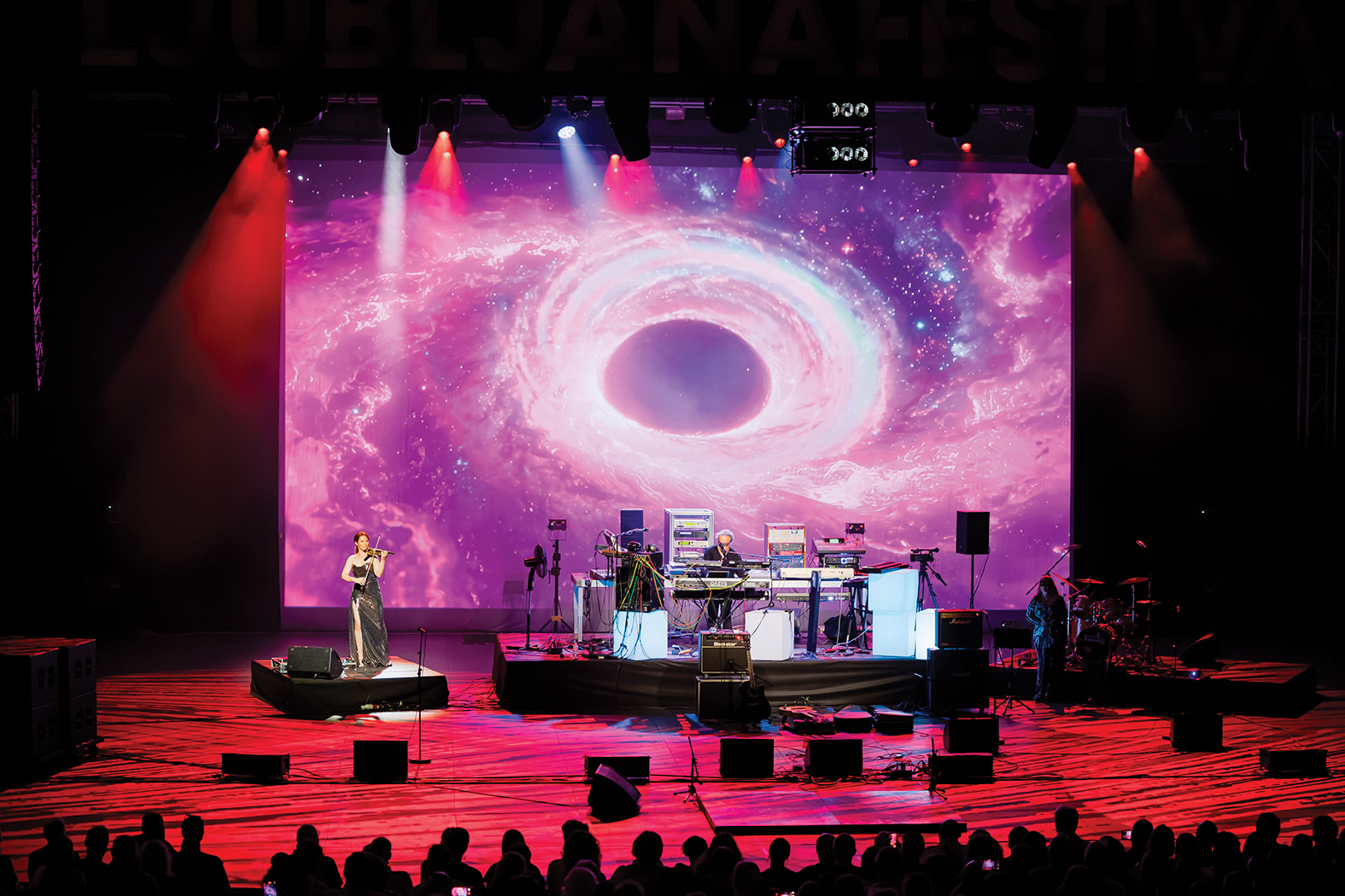 Miha Kralj, koncert ob 60. obletnici kariere, Križanke, Festival Ljubljana | Darja Štravs Tisu