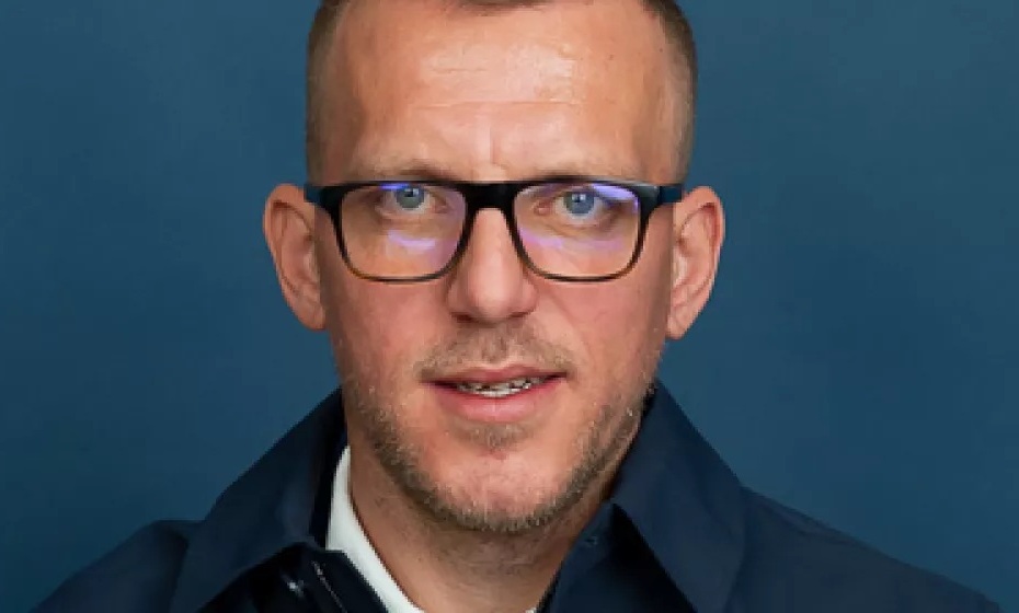 Ali poslanec Resnice zavaja glede svoje izobrazbe?