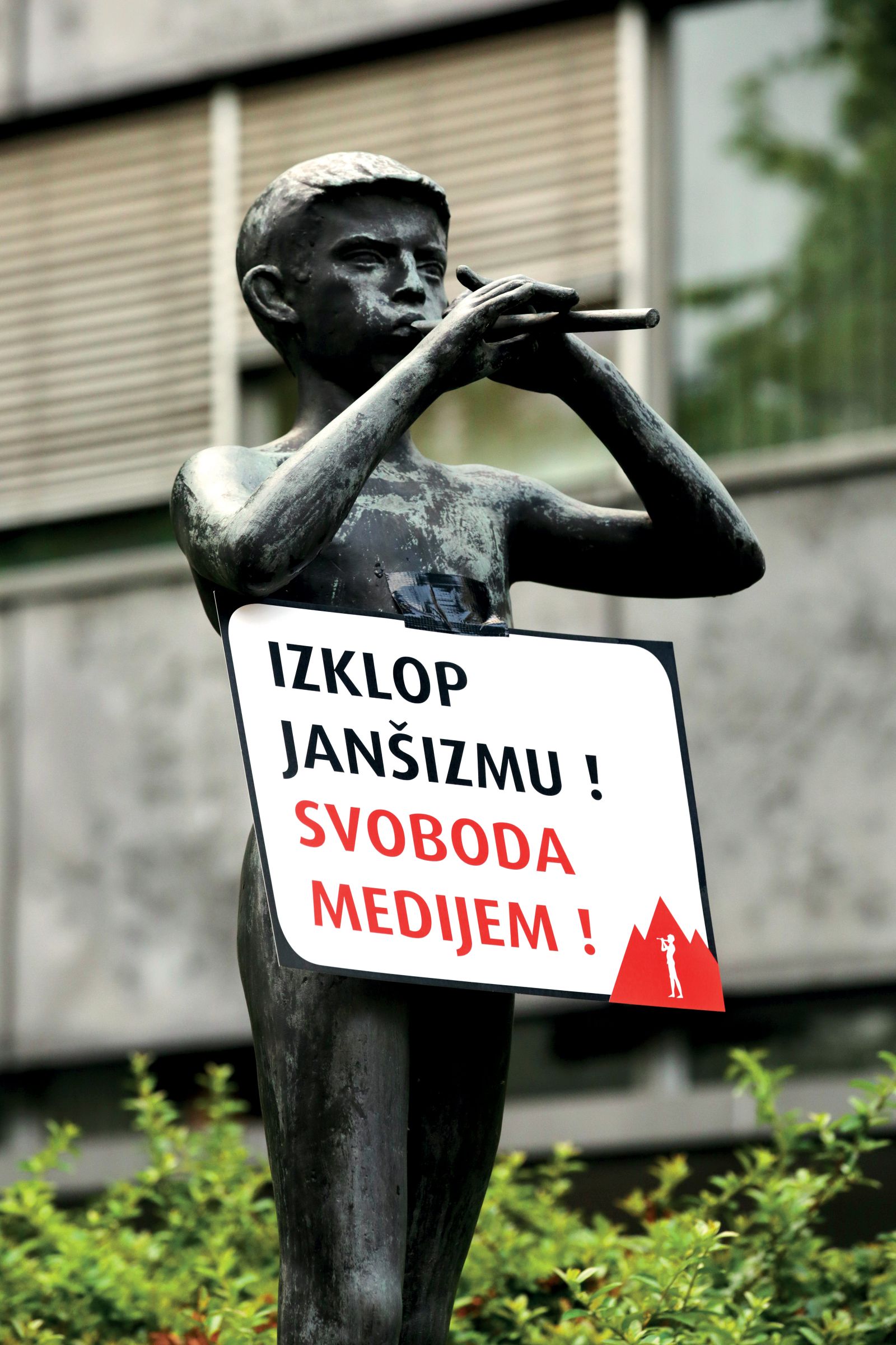Medijski pluralizem v Sloveniji