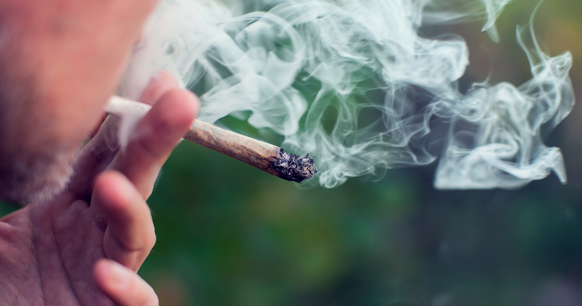 Uživanje marihuane preseglo kajenje cigaret