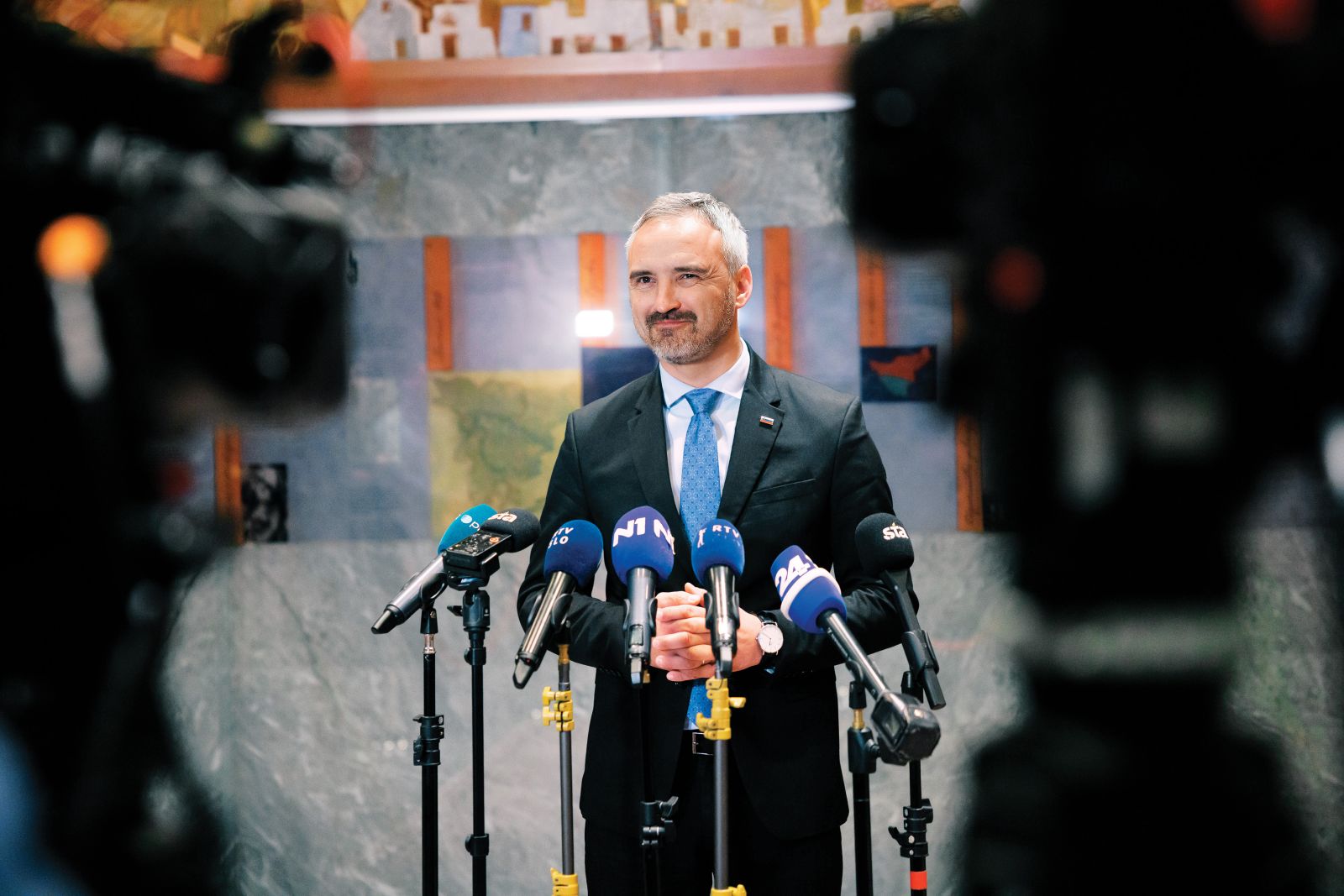 Janez Cigler Kralj zbira službene družinske avtomobile