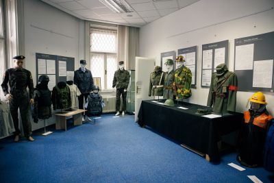Zbirka Združenja za vrednote slovenske osamosvojitve med drugim hrani vojaške uniforme in Pučnikovo pištolo. Ob odprtju leta 2016 so v SDS poudarili, da je Slovenija končno dobila »pravi« muzej osamosvojitve.