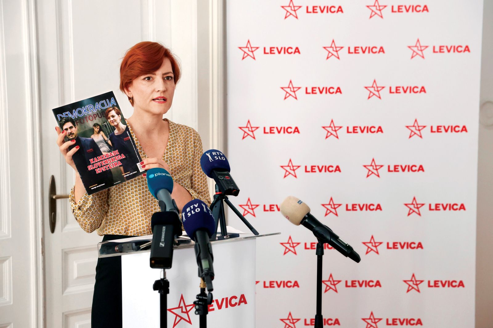 Asta Vrečko / »Janševa vlada namesto nadaljevanja razvoja napoveduje uničenje«