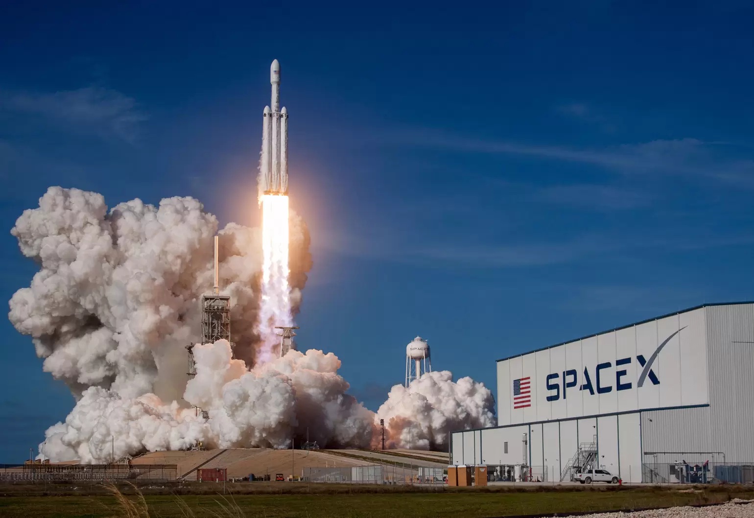 Del Muskove rakete naj bi trčil v Luno