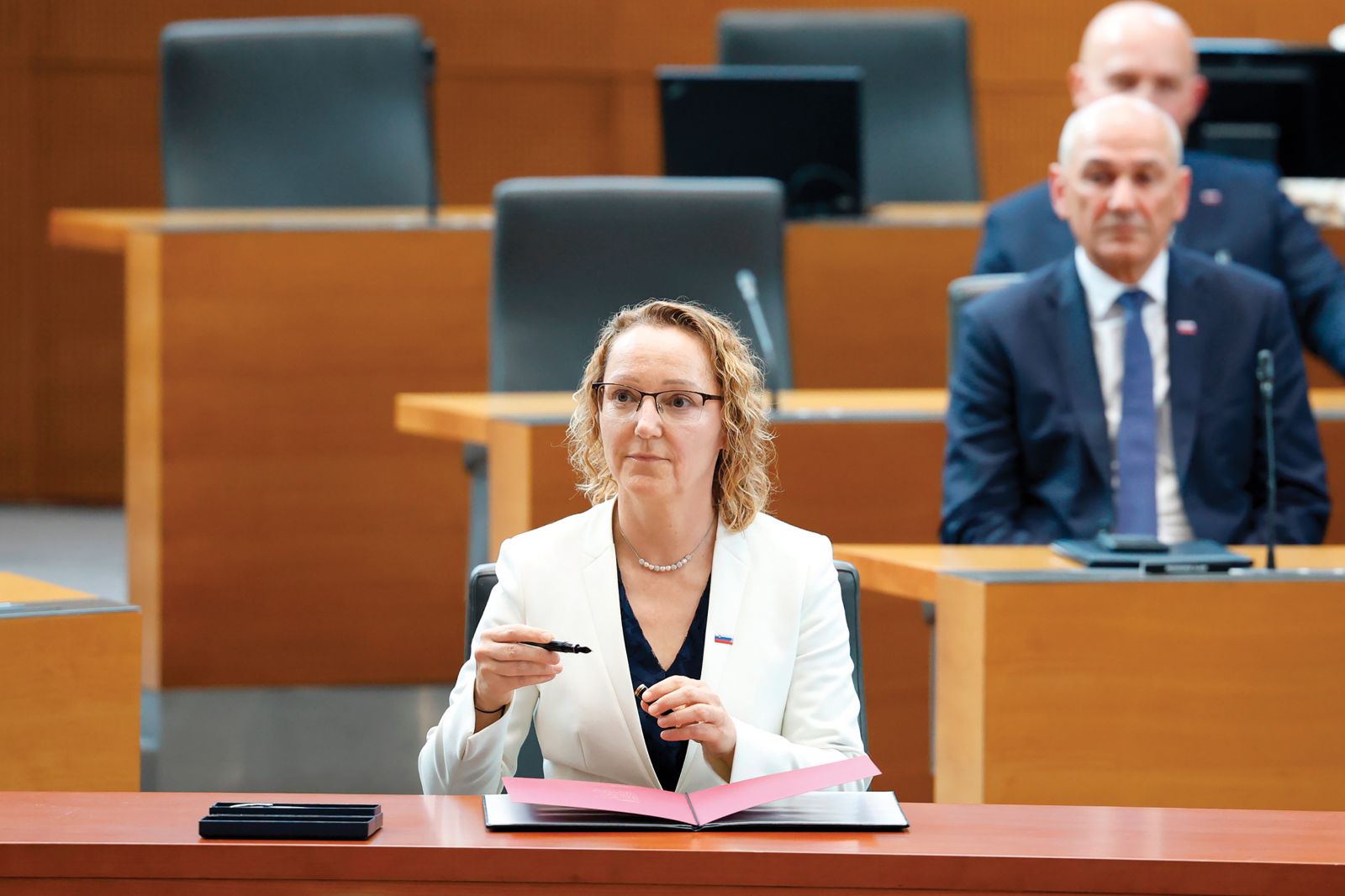Mateja Ribič, ministrica za demografijo, družino in socialne zadeve
