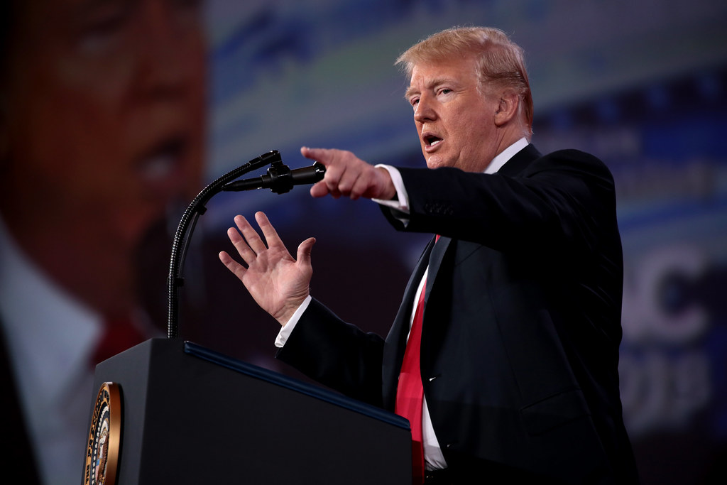 Trump zagrozil z bombardiranjem Omana