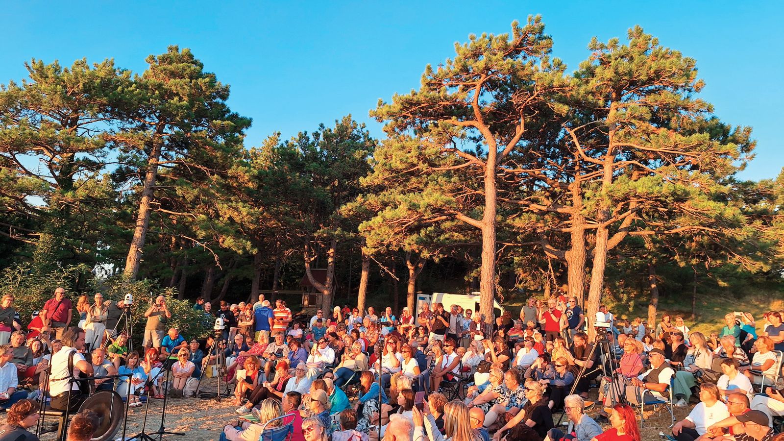 Marko Hatlak; Koncert ob sončnem vzhodu, Tinjan | Maja Pertič Gombač