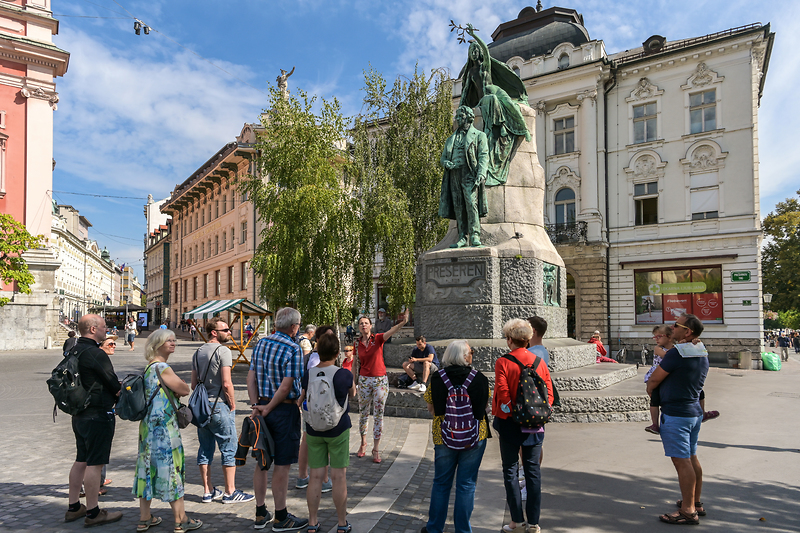 Tudi julij po prihodih in prenočitvah turistov rekorden