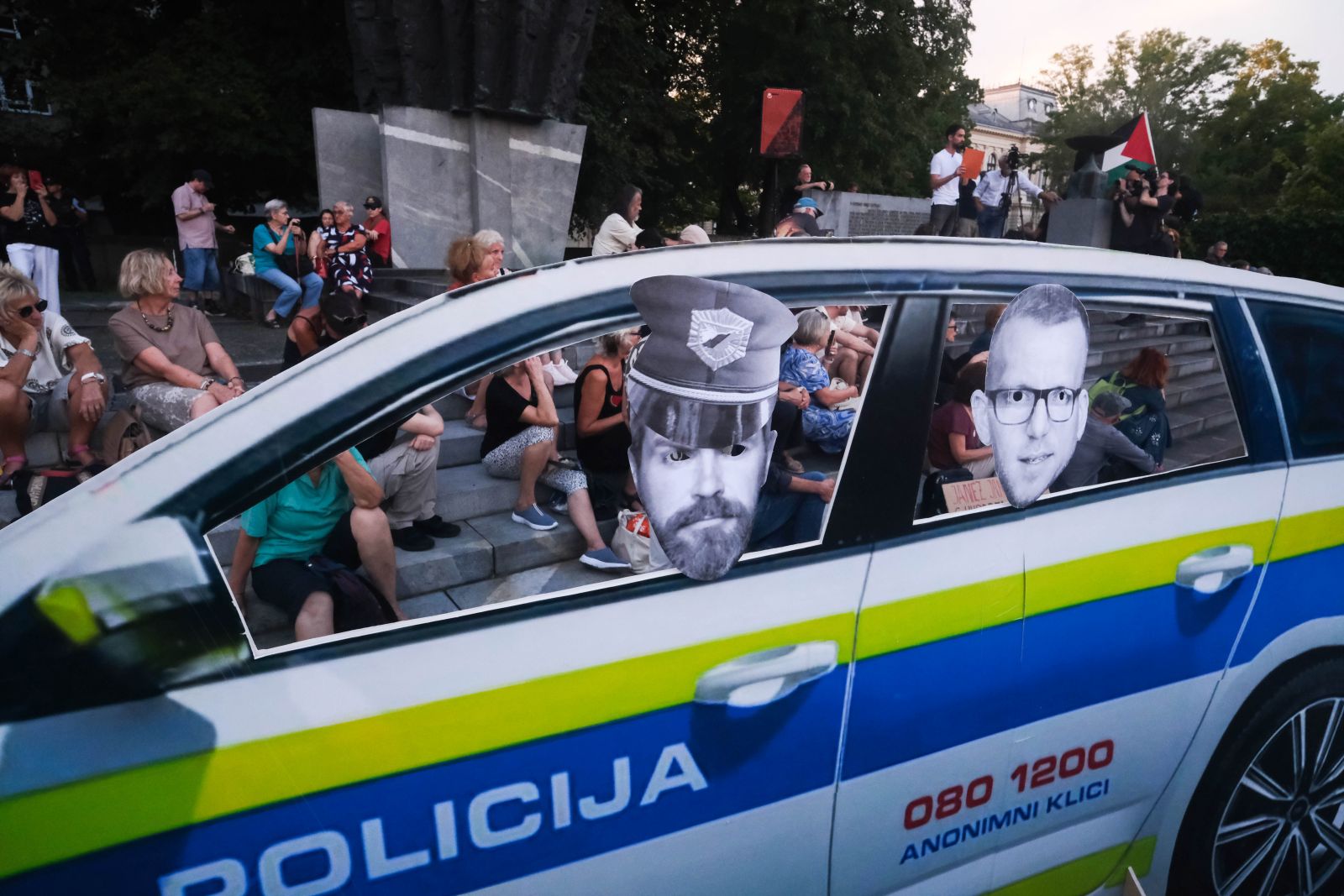 V Ljubljani protest proti Janševi vladi