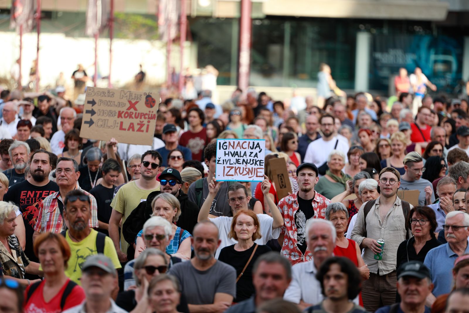 Protest proti vladi Janeza Janše