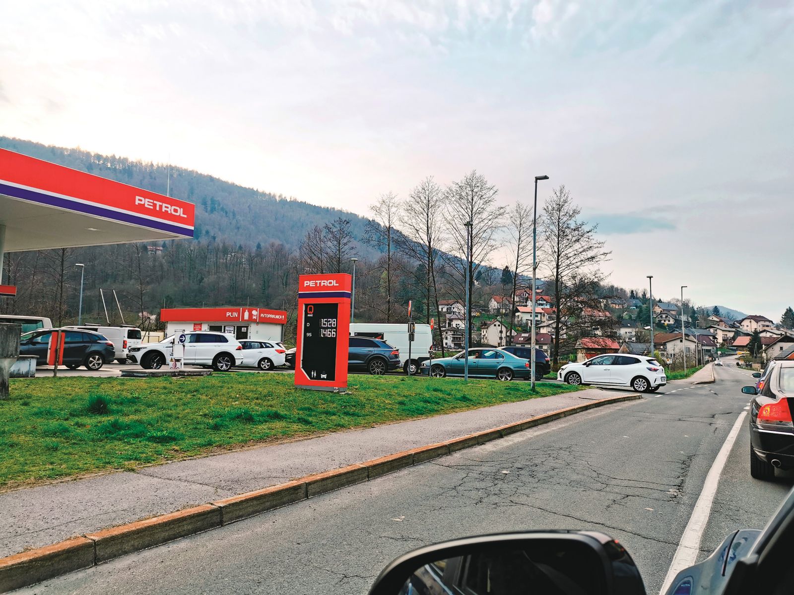 Je visoka cena goriv upravičena?