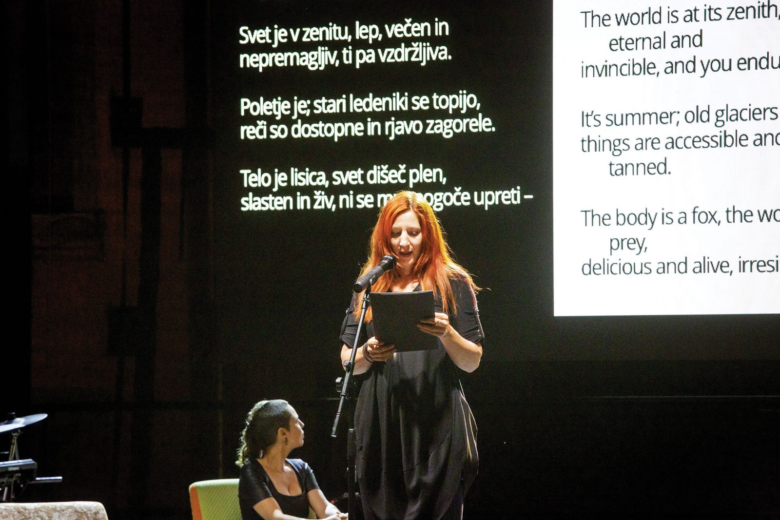 Festival Versia, Pesniška branja, Ptuj: Petra Kolmančič, Vrazov trg | Boris B. Voglar