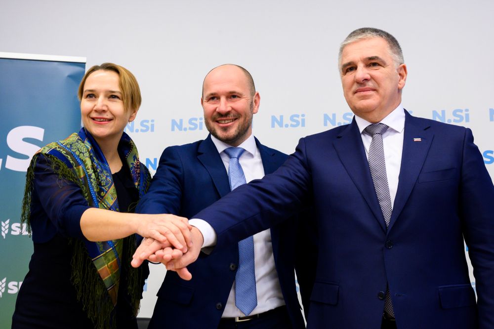 »Sindikati nas skušajo vrniti v socializem«