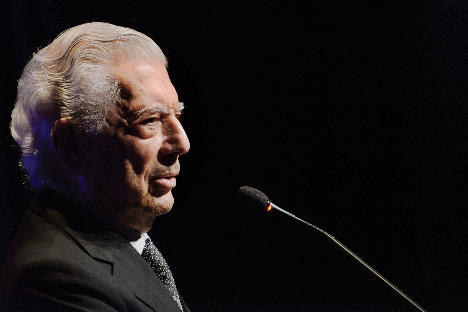 Mario Vargas Llosa