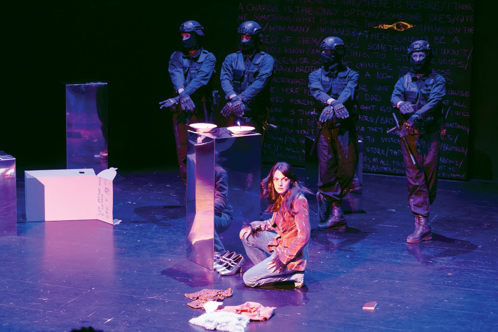 Andreja Kargačin, Dora A.: Dora ali kdo bo zašil brezrokavnike?, AGRFT | Nada Žgank
