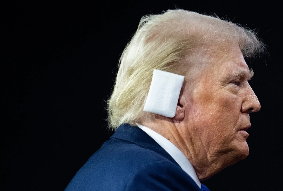 Trump / »Atentat name je bil demokratska zarota«