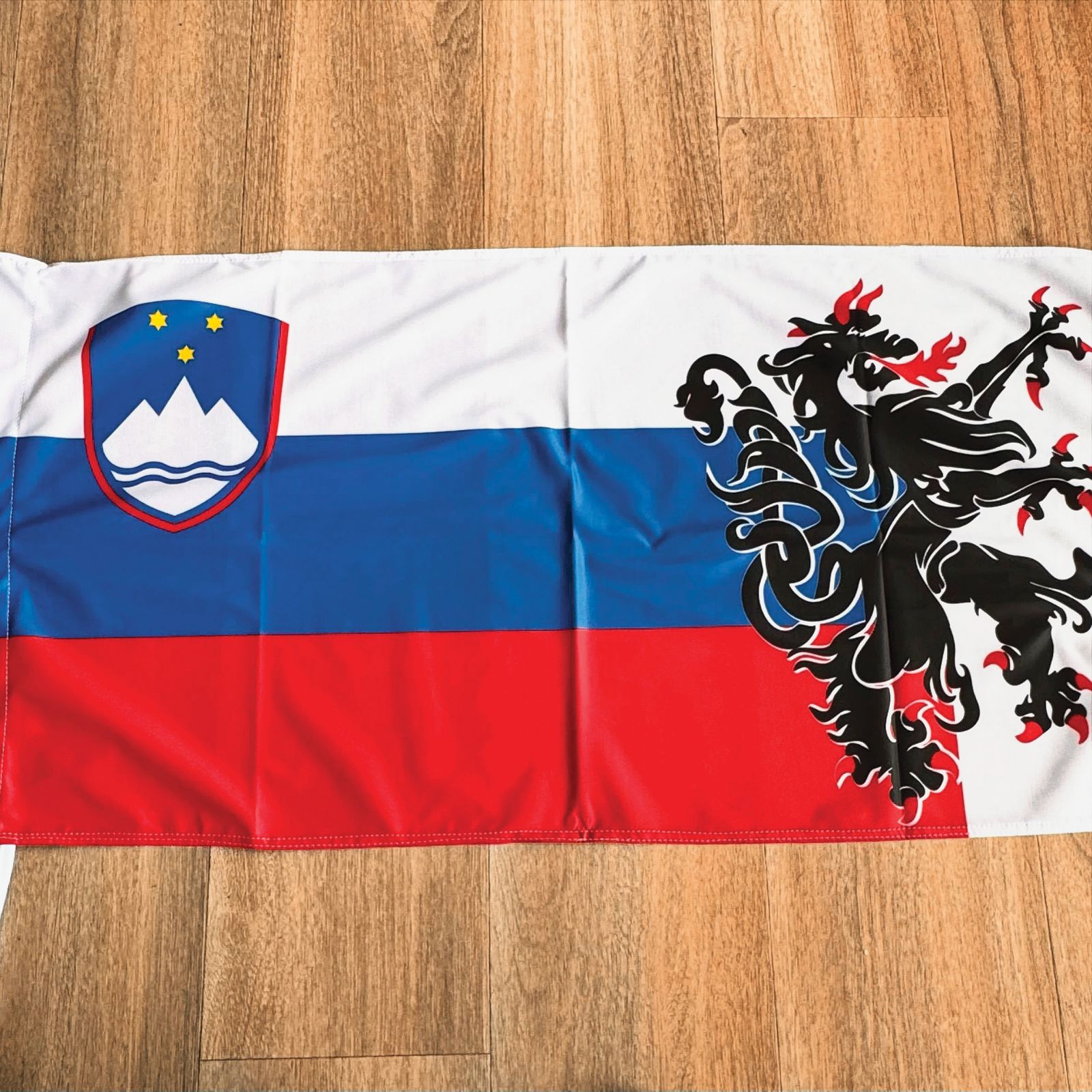 Kateri posegi v slovensko zastavo so dopustni in kateri ne