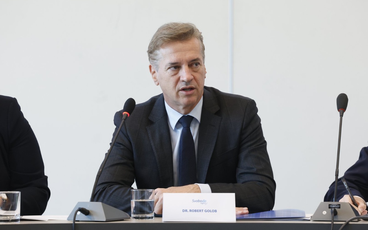 »Prej ali slej bo prišlo do spremembe tudi na vrhu vlade«