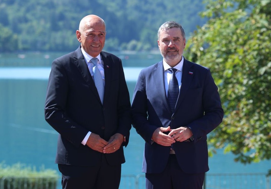 »Danes stojimo ob strani Izraelu«