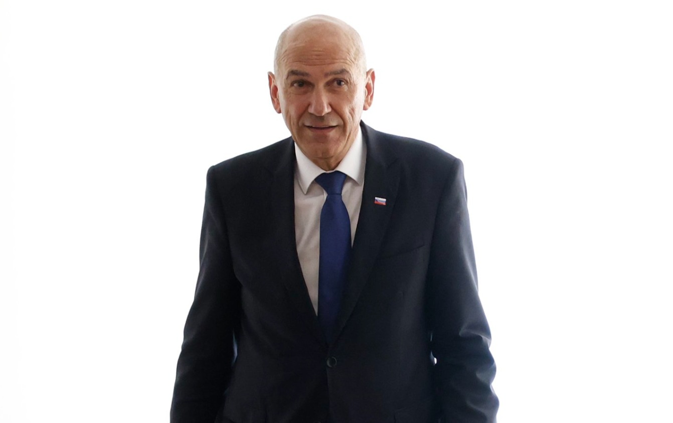 Albanci obsojajo Janševe izjave