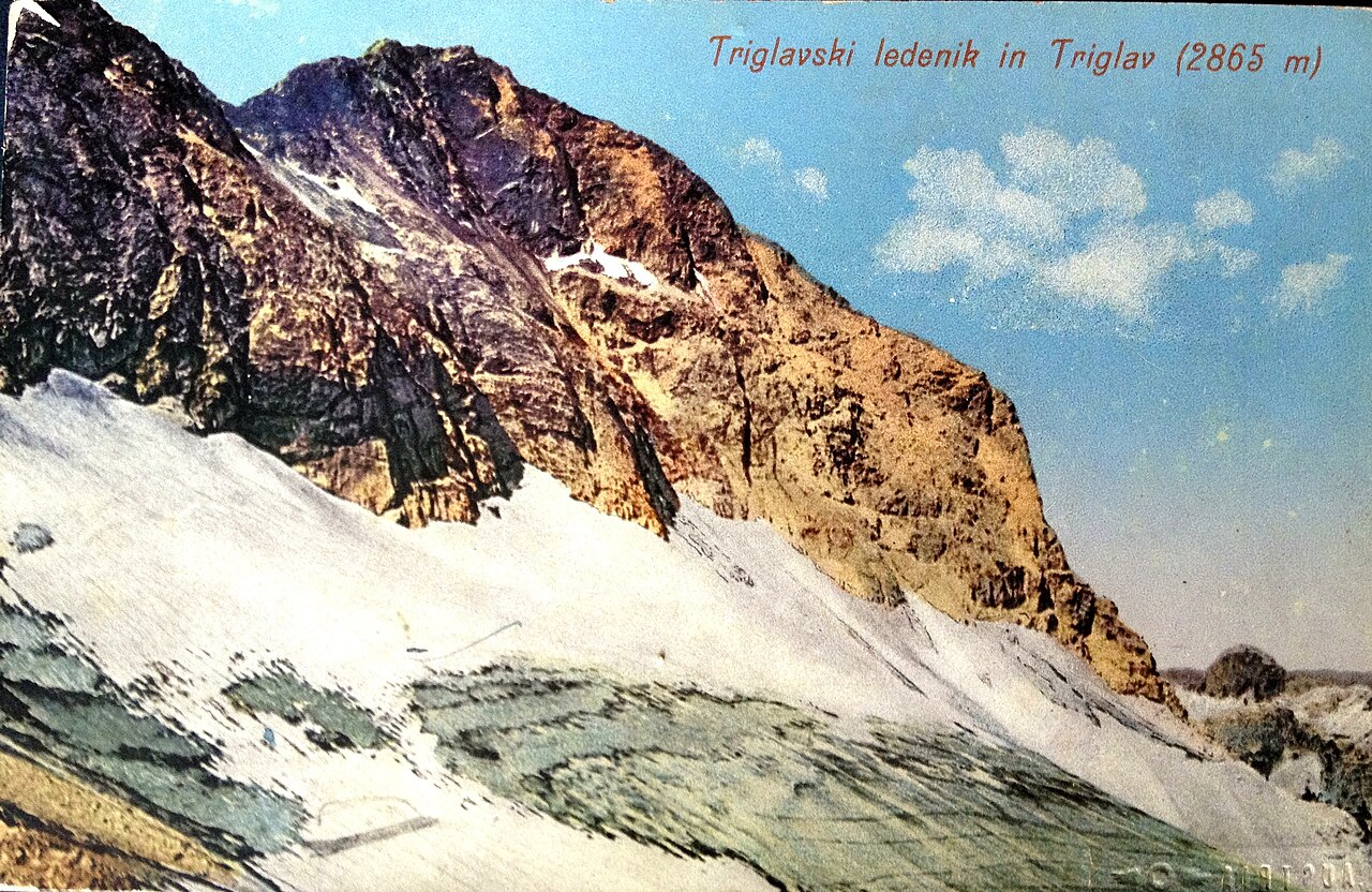 Razglednica iz leta 1905, na kateri je Triglavski ledenik