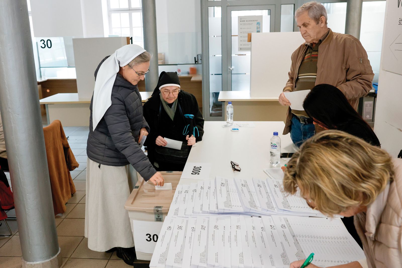 V volilnih organih mrgoli članov in simpatizerjev SDS