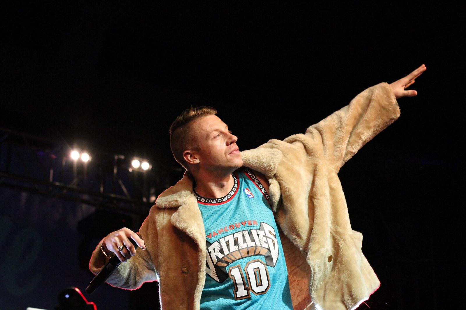 Macklemore s svojo turnejo Free Palestine