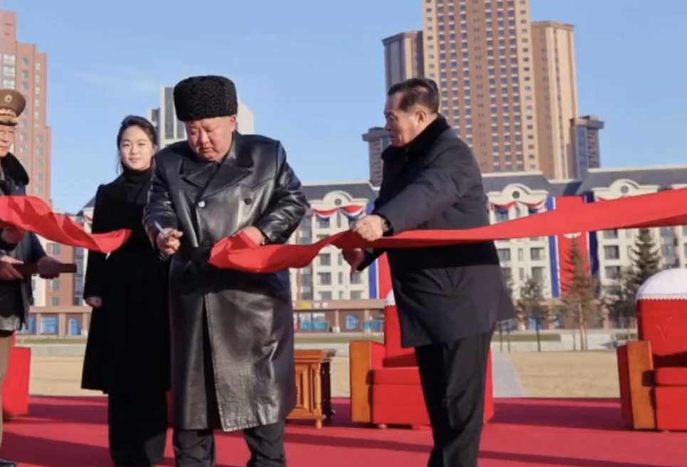 Severna Koreja zgradila naselje za družine v Ukrajini ubitih vojakov