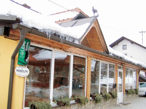 Turistična kmetija Pri Mihelnu, Orle