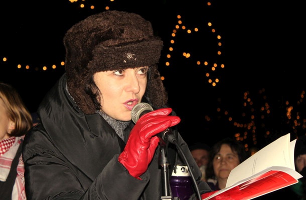 Lara Jankovič recitira Aškerca.