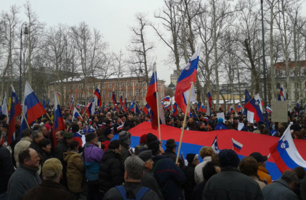 Shod poteka pod geslom Za Slovenijo, za vse, ki tukaj smo se zbrali, ker dobro v srcu mislimo.