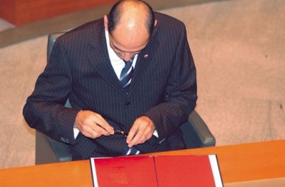 Največja opozicijska stranka znova pridobiva na popularnosti.