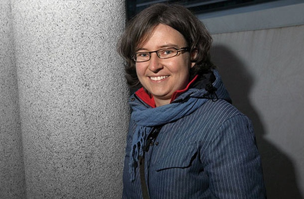 Dr. Barbara Rajgelj, predavateljica na FDV in solastnica gejem in lezbijkam prijaznega lokala Cafe Open.