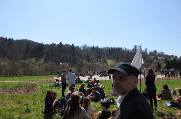 Nebo nad nami