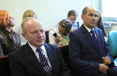 Jože Zagožen in Janez Janša na zatožni klopi