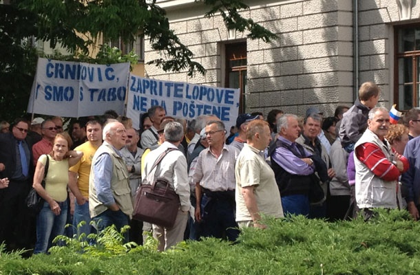 Mi smo Janševi, Janša je naš.