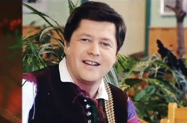 Prifarski muzikant in zgodovinar Mitja Ferenc med gostovanjem pri Borisu Kopitarju.