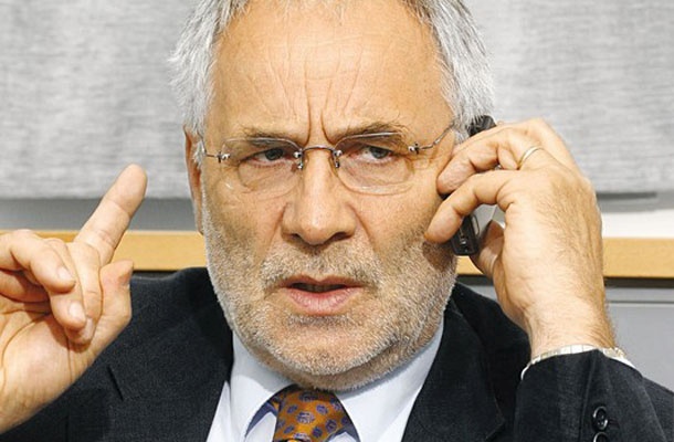 Vajgl dejal, da to pomeni nadaljevanje naporov za mir in stabilnost v Evropi.