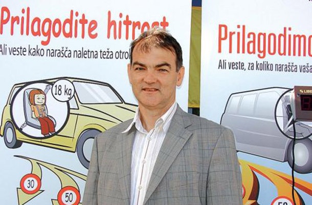 Žlender se je za odstop odločil po temeljitem razmisleku, osebnih razlogov za odstop pa v javnosti ne želi podrobneje pojasnjevati. 