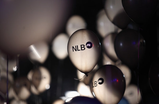 Po podatkih evropske komisije so države članice med oktobrom 2008, ko je v Evropi izbruhnila finančna kriza, in decembrom 2011 za reševanje bank zagotovile več kot 1.600 milijard davkoplačevalskih evrov. 