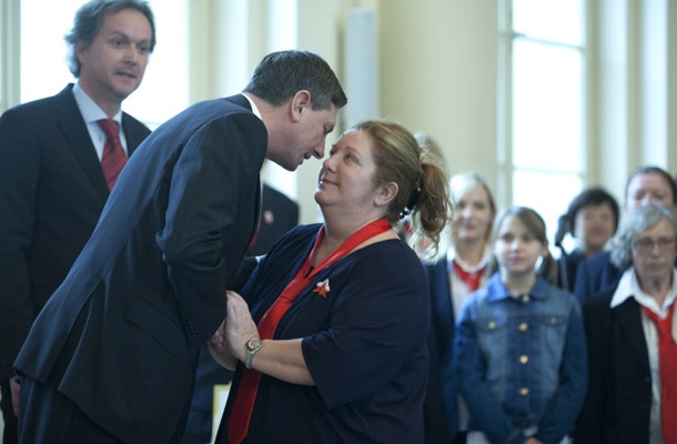 Predsednik države Borut Pahor je Tržaškemu partizanskemu pevskemu zboru Pinko Tomažič podelil zlati red za zasluge za prispevek tudi k utrjevanju slovenske nacionalne zavesti v zamejstvu.