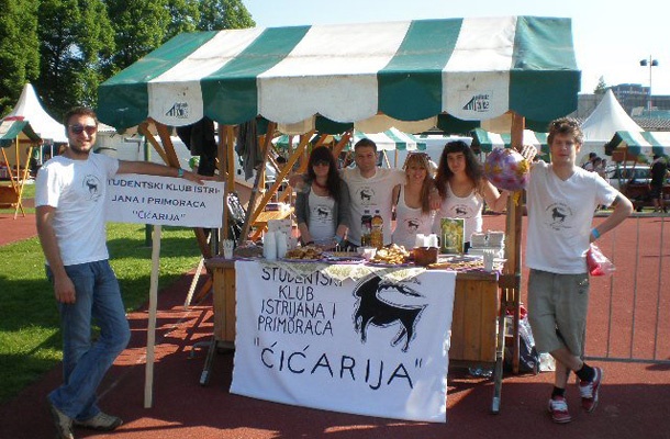 SKIP Ćićarija sodeluje z drugimi istrskimi klubi s Hrvaške in Italije. Letos bodo skupaj z njimi sodelovali na tradicionalnem letnem zboru vseh istrskih klubov v Poreču.