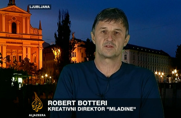 Kreativni direktor Mladine Robert Botteri v aktualno politični oddaji Kontekst.