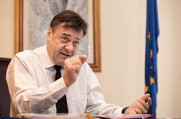 Janković v imenu Mestne občine Ljubljana v tožbi zahteva 25.000 evrov odškodnine.